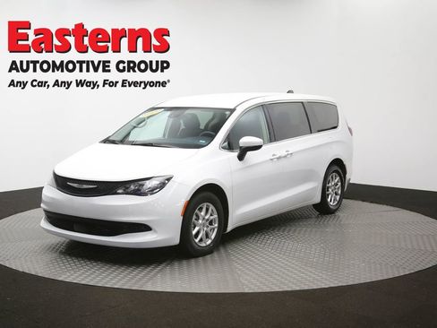 Used 2023 Chrysler Voyager LX FWD image 54