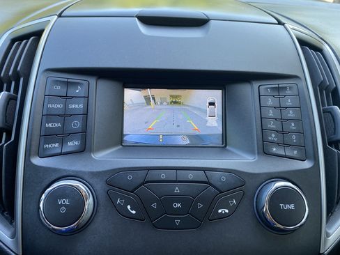 Used 2018 Ford Edge SEL FWD image 27