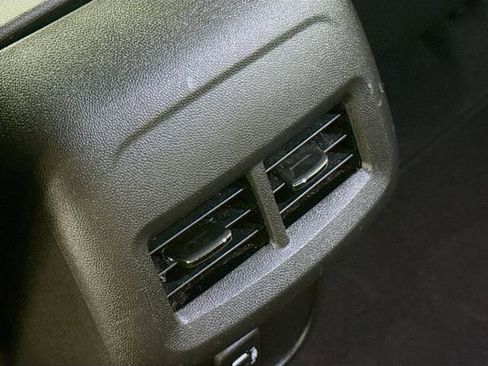 Used 2022 Chevrolet Equinox LS w/ LS Convenience Package FWD image 26