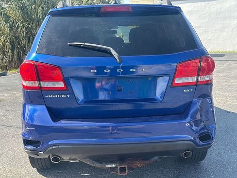 Used 2012 Dodge Journey SXT w/ Popular Equipment Group image 4