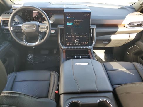 Used 2025 GMC Yukon Denali image 15