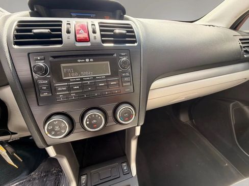 Used 2014 Subaru Forester 2.5i Premium AWD/4WD image 12