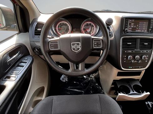 Used 2017 Dodge Grand Caravan SE w/ Power Window Group FWD image 8