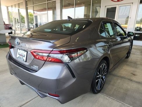 Used 2024 Toyota Camry XSE w/ Navigation Package FWD image 11
