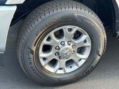 Used 2021 RAM 3500 Laramie AWD/4WD image 9