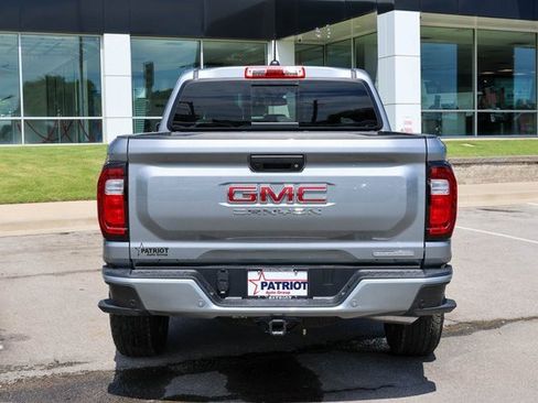New 2025 GMC Canyon Elevation w/ Convenience Package image 4