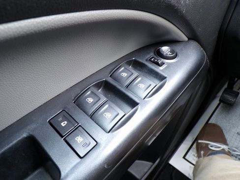 Used 2021 Chevrolet Colorado W/T w/ Custom Special Edition image 22