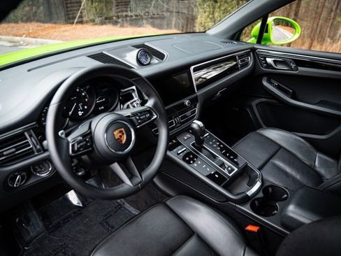 Used 2022 Porsche Macan S w/ Premium Package Plus image 25