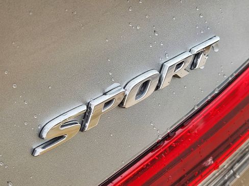 Used 2023 Honda Civic Sport image 10