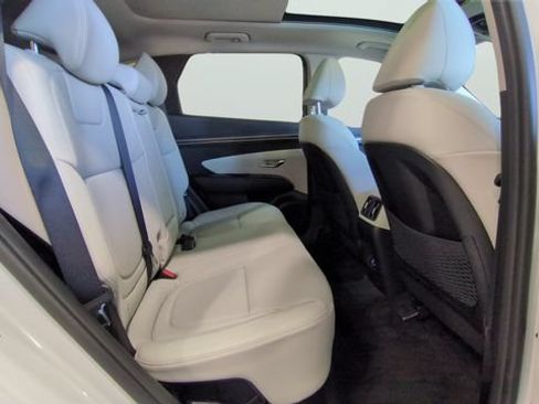Used 2023 Hyundai Tucson Limited AWD/4WD image 19