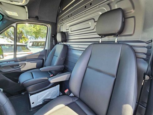 Used 2026 Mercedes-Benz Sprinter 2500 image 20