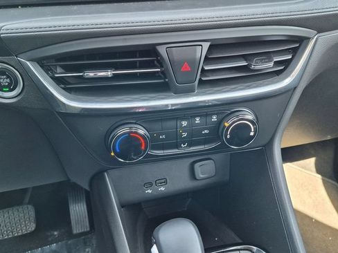 Used 2025 Buick Encore GX Preferred FWD image 22