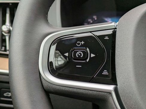 New 2026 Volvo XC60 B5 Plus w/ Protection Package Premier AWD/4WD image 27