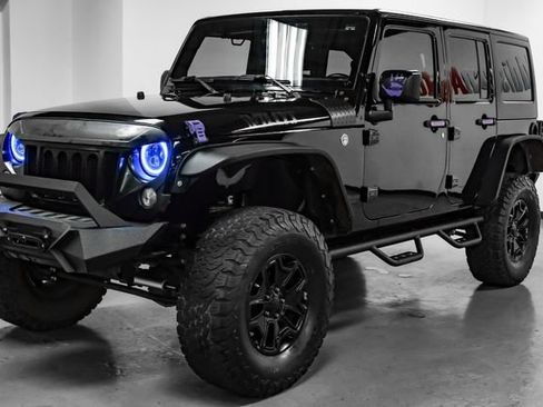 Used 2016 Jeep Wrangler Unlimited Sport image 8