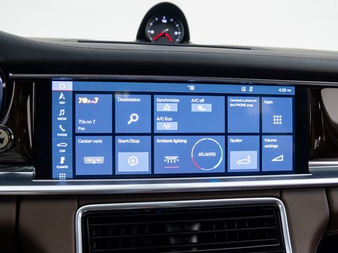 Certified 2018 Porsche Panamera 4S image 23