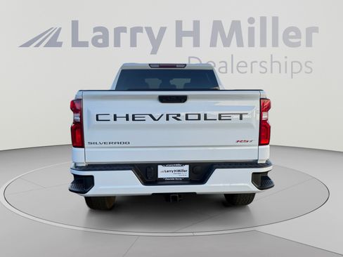 Used 2025 Chevrolet Silverado 1500 RST w/ LPO, Dark Essentials Package AWD/4WD image 4