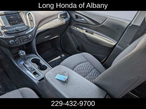 Used 2021 Chevrolet Equinox LT w/ Driver Convenience Package FWD image 17