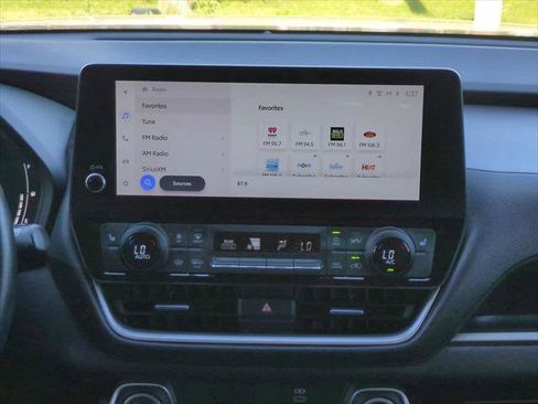 Certified 2024 Toyota Grand Highlander XLE image 18