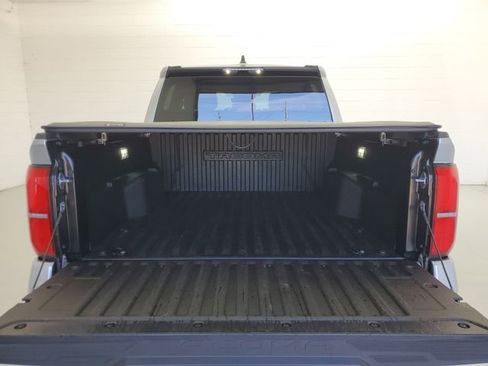 Used 2025 Toyota Tacoma SR5 image 10