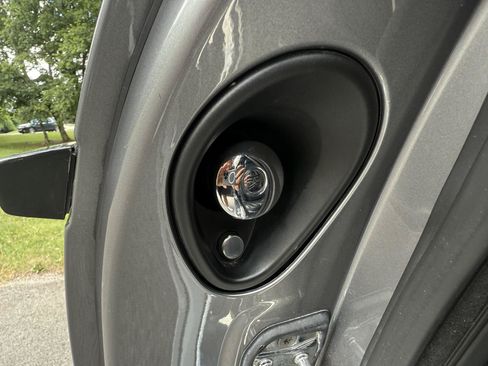 Used 2014 Rolls-Royce Wraith RWD image 12
