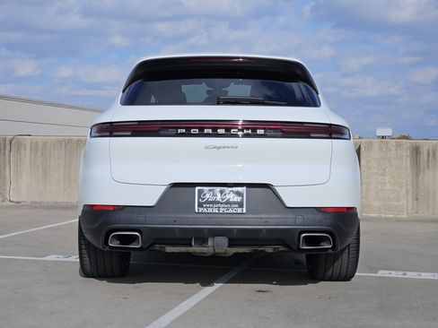 Certified 2025 Porsche Cayenne E-Hybrid image 7