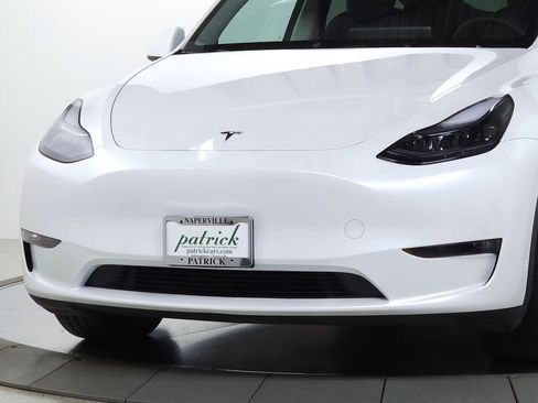 Used 2025 Tesla Model Y Long Range AWD/4WD image 13