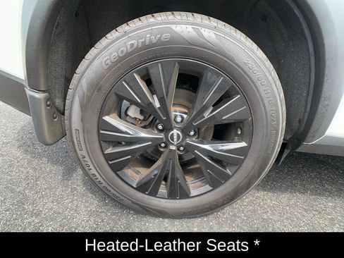 Used 2023 Nissan Rogue SV w/ SV Premium B Package AWD/4WD image 13