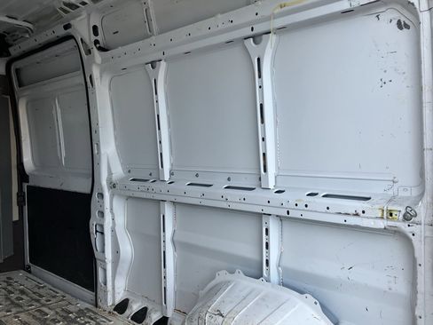 Used 2020 RAM ProMaster 2500 w/ Interior Convenience Group image 27