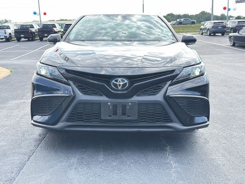 Used 2023 Toyota Camry SE FWD image 2