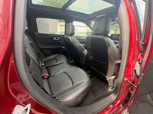 Used 2022 Jeep Compass High Altitude AWD/4WD image 19