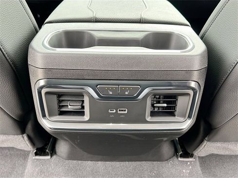 New 2026 GMC Sierra 2500 Denali w/ Denali Reserve Package image 18