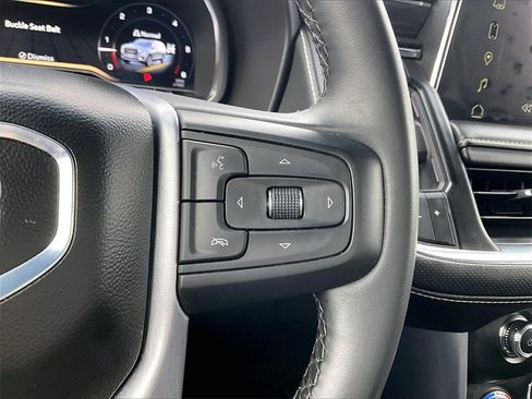 Used 2024 GMC Yukon XL SLT image 23