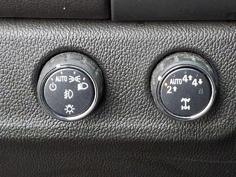 Used 2019 GMC Canyon SLE w/ SLE Convenience Package image 26