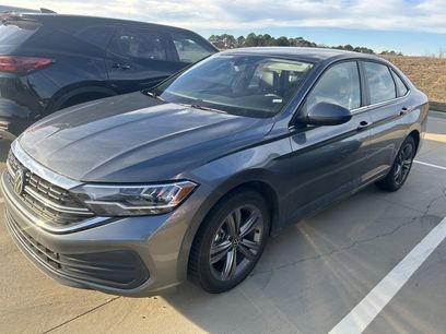 Used 2024 Volkswagen Jetta SE