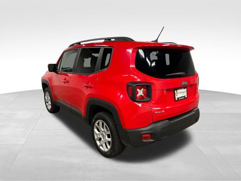 Used 2017 Jeep Renegade Latitude AWD/4WD image 7