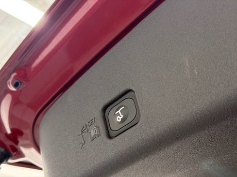 New 2026 Lincoln Nautilus Reserve AWD/4WD image 9