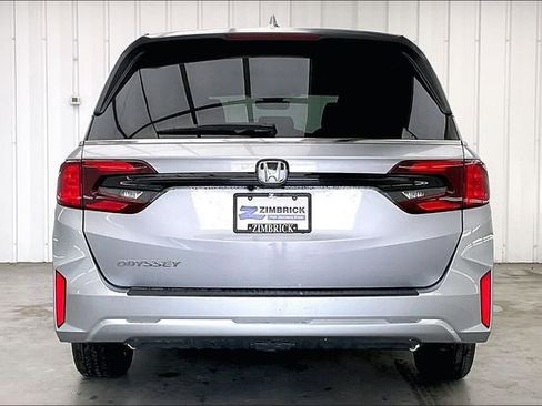 New 2026 Honda Odyssey EX-L image 4