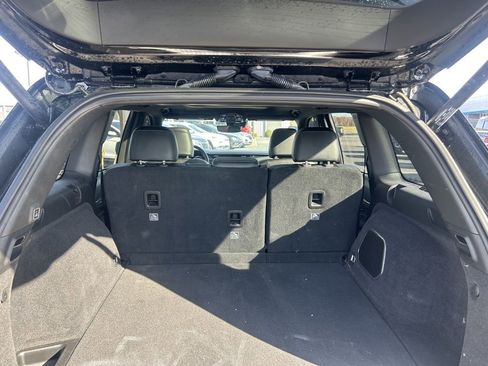 Used 2023 Jeep Grand Cherokee Overland image 12