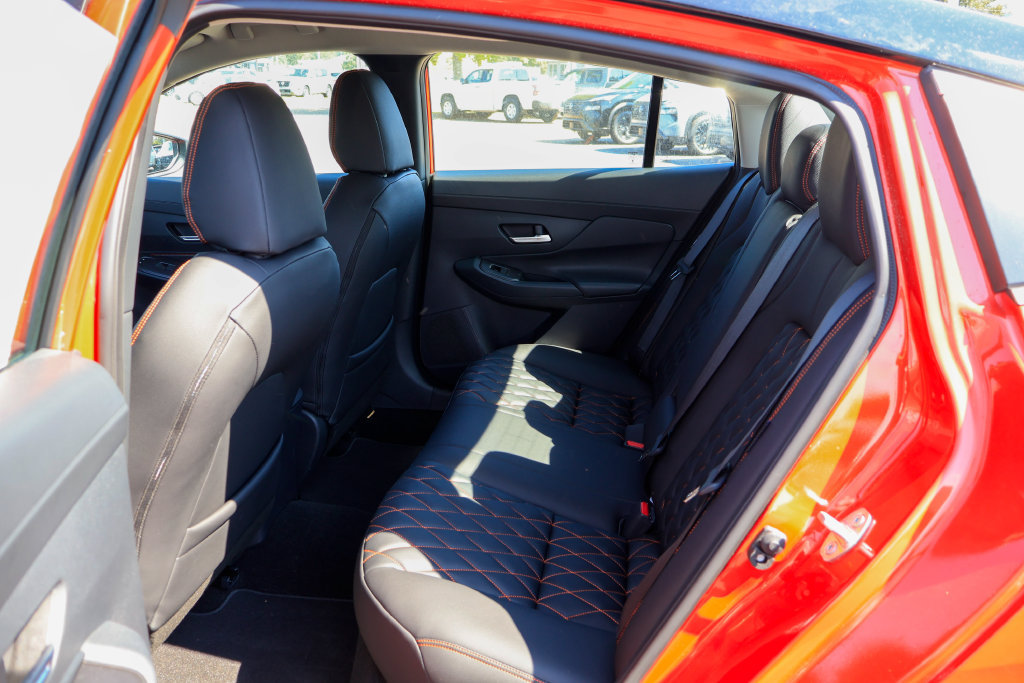 New 2026 Nissan Sentra SR w/ Floor Mat Package FWD image 8