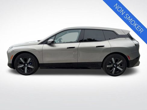 Used 2024 BMW iX xDrive50 w/ Premium Package AWD/4WD image 8