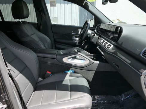 Used 2025 Mercedes-Benz GLE 450 4MATIC image 25