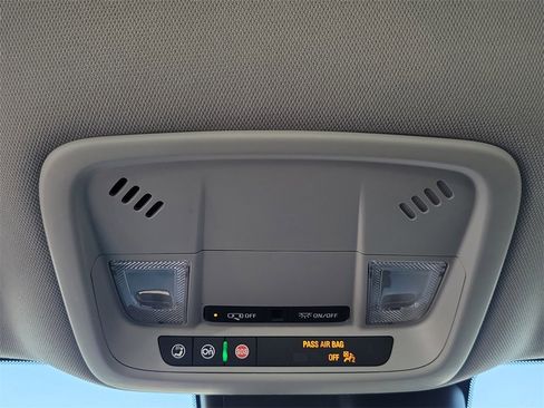 Used 2023 Chevrolet Malibu LT image 15