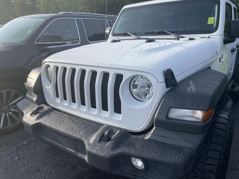 Used 2022 Jeep Wrangler Unlimited Sport AWD/4WD image 5