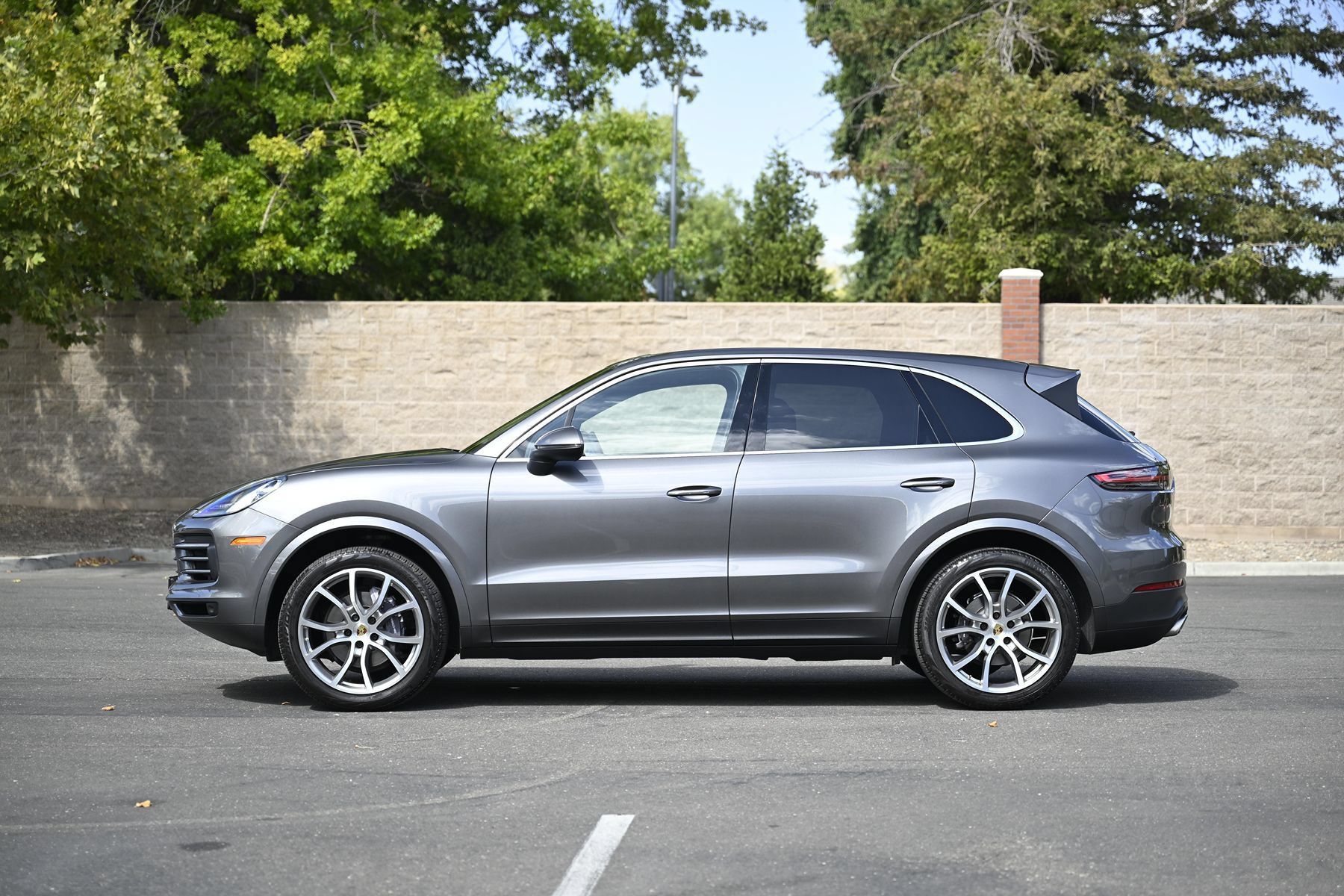 Used 2019 Porsche Cayenne AWD/4WD image 3
