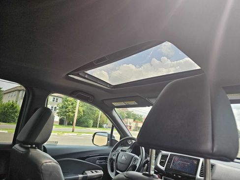 Used 2019 Honda Ridgeline Black Edition image 18