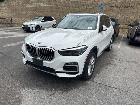 Used 2019 BMW X5 xDrive40i w/ Convenience Package AWD/4WD image 1