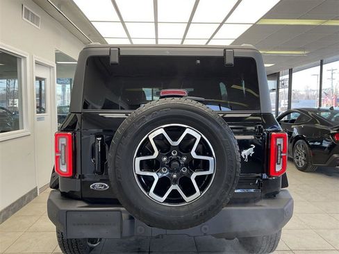 Used 2025 Ford Bronco Outer Banks image 6