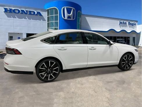 New 2025 Honda Accord Touring image 8
