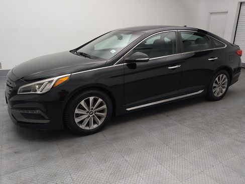Used 2016 Hyundai Sonata Sport w/ Option Group 02 FWD image 2