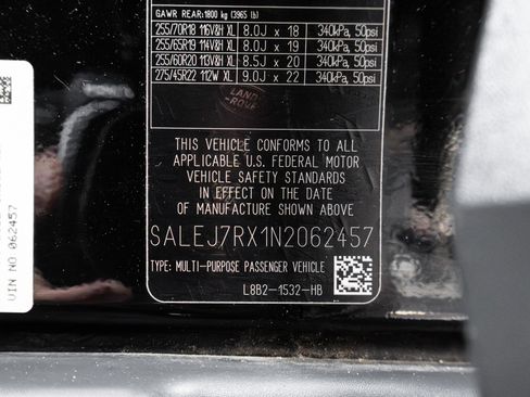 Used 2022 Land Rover Defender 110 S image 83